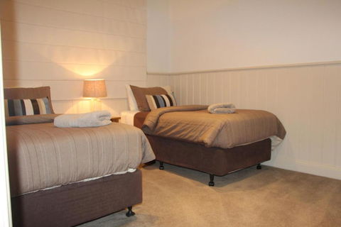 River Rock Cottage Centrally Located And Dog Friendly - Hotel Accommodation 2