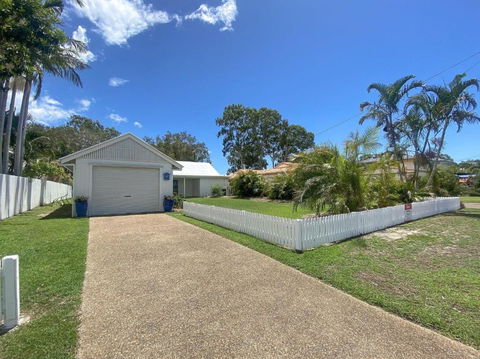 Riverside - Hotel Accommodation 3