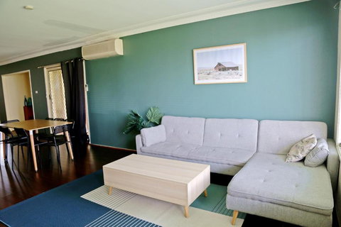 Riverstone 5 Bedroom Private And Cozy House - Hotel Accommodation 3