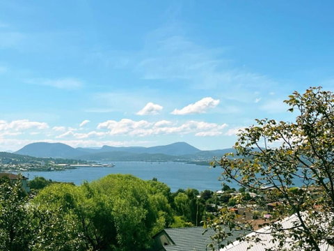 Riveting House With Incredible Water-view At SandyBay - Hotel Accommodation 2