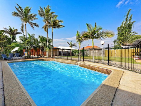 Riviera Motel Bundaberg - Hotel Accommodation 0