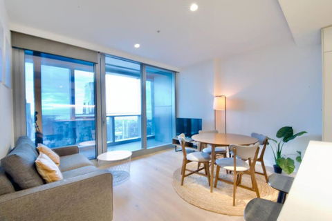 REST COLLECTION Sky High Apartment As West Side Place - Hotel Accommodation 1