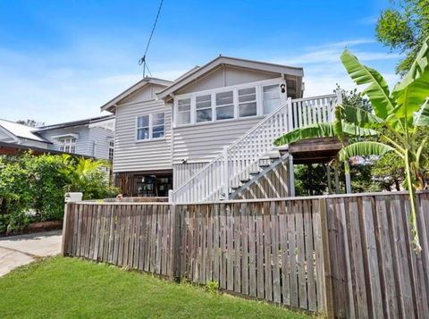 Room In Large Home 6 Min To CBD - Hotel Accommodation 0