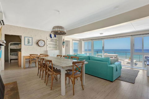 Rocklands Palm Beach Front - Hotel Accommodation 2