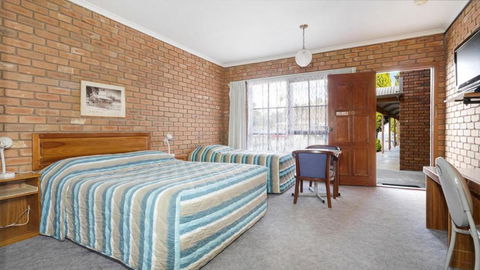 Rodney Motor Inn - Hotel Accommodation 3