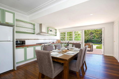 Rodova Cottage - Hotel Accommodation 2