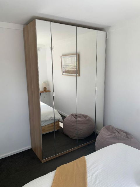 Room For Rent - Hotel Accommodation 1