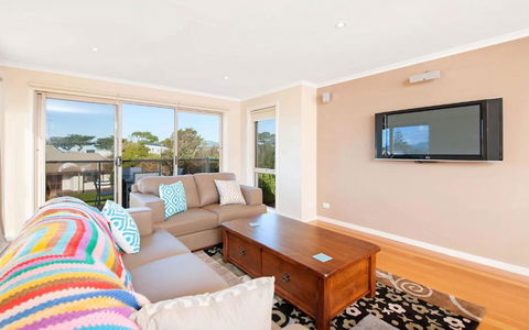 Rose - Hotel Accommodation 1