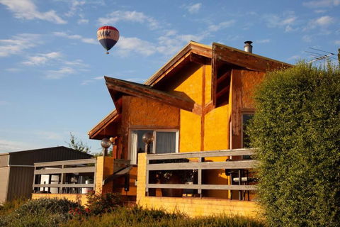 Rose Cottage Yarra Glen - Hotel Accommodation 0