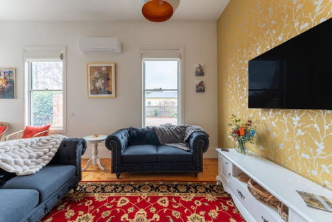 Rose Villa Heritage Home With Parking & WiFi - Hotel Accommodation 3