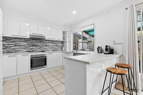 Rosella Rise! - Hotel Accommodation 1