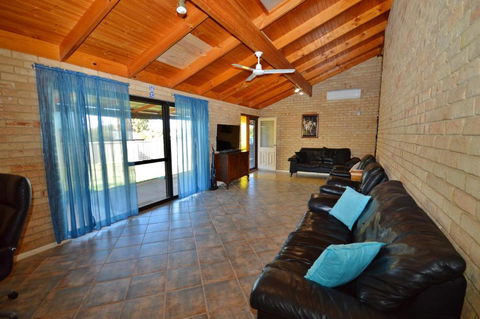 Rossys Retreat - Kalbarri WA - Hotel Accommodation 0