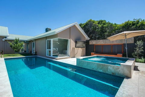 Royadie Resort - Pool Spa Tennis 500m To Beach - Hotel Accommodation 2