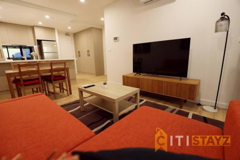 Ruby Red, 1Bd 1Bth Apt - Woden CBD - Hotel Accommodation 3