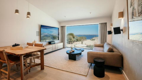 Rumi On Louth - Hotel Accommodation 0