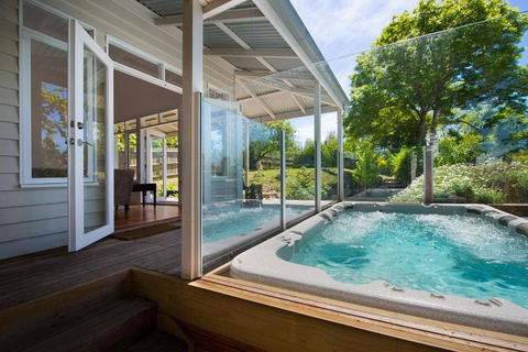 Sades - Hotel Accommodation 1