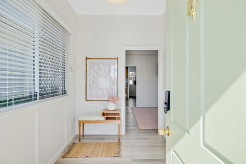 Sage Cottage! CBD Perfection! - Hotel Accommodation 3