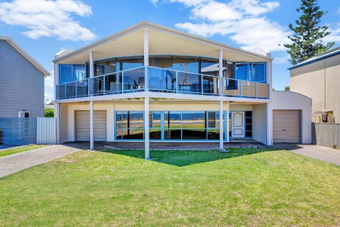 Sail Away - Aldinga Beach - C21 SouthCoast Holidays - Hotel Accommodation 1