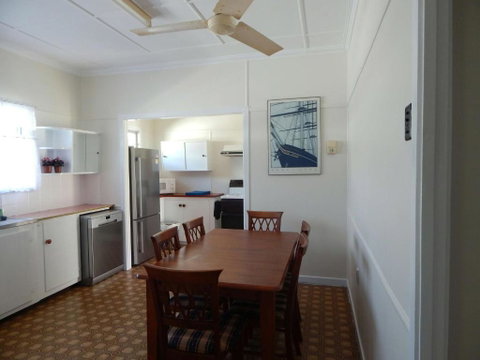Sailors Rest - Hotel Accommodation 1