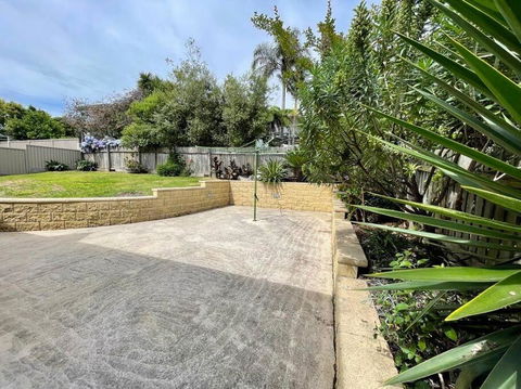 Sails To Sea - 4 Bedroom Pet Friendly Private Pool - Hotel Accommodation 2