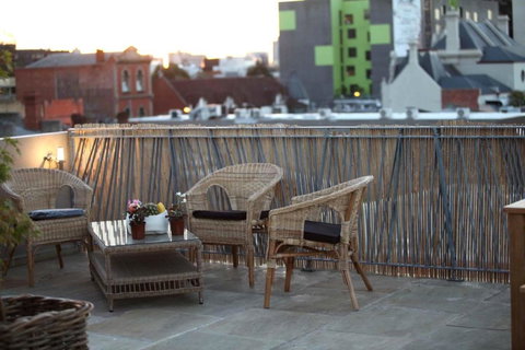 Saint George - The Townhouse - Hotel Accommodation 1