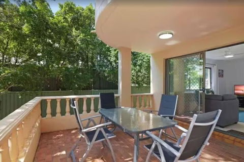 Salerno - Hosted By Burleigh Letting - Hotel Accommodation 2