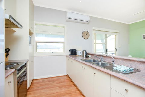Salt - Aldinga Beach - C21 SouthCoast Holidays - Hotel Accommodation 2