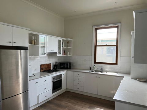 Saltwater Bungalow - WiFi - Hotel Accommodation 2