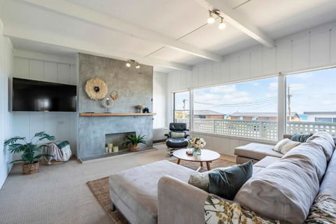 Saltwater Terrace With Panoramic Ocean Views - Hotel Accommodation 1