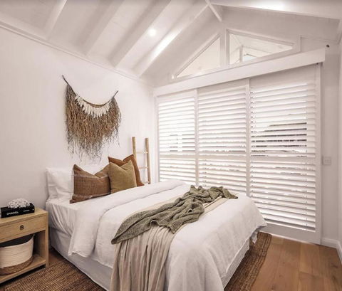 SALTY PALMS On HENLEY -THREE - Hotel Accommodation 0