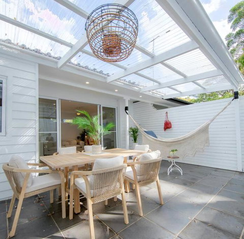 SALTY SNOOZE - Your Coastal Holiday House - Hotel Accommodation 0
