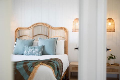 Sanbis Cabin - Hidden Boutique Retreat, Sea Views - Hotel Accommodation 0