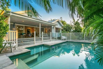 Sanctuary Spaces - Kia Ora Byron with Hotel Accommodation