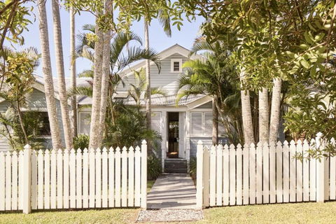 Sanctuary Spaces - Kia Ora Byron - Hotel Accommodation 1