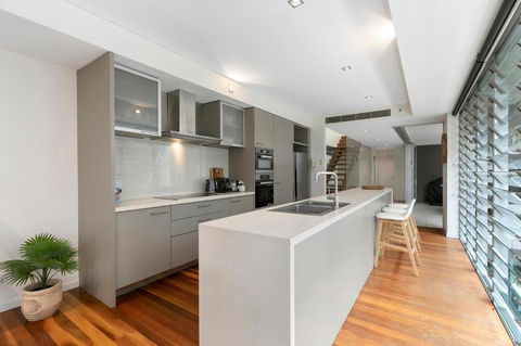 Sanctuary @ Sunshine - Hotel Accommodation 3