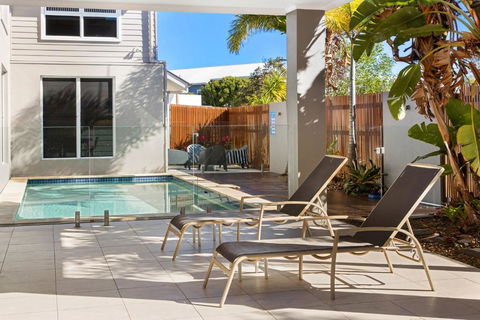 Sand And Sea Beach House - Hotel Accommodation 0
