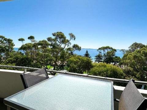 Rockingham Waterfront At Nautilus - Hotel Accommodation 3