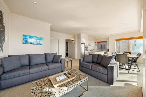 Schnapps Penthouse Ski Apt With Undercover Parking - Hotel Accommodation 2