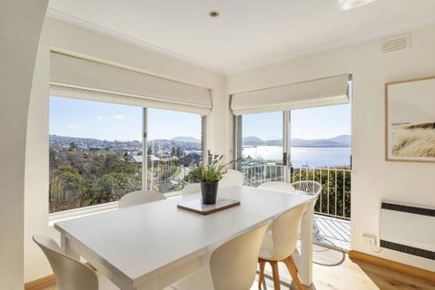 Sandcastle At Sandy Bay Perfect Location Views - Hotel Accommodation 2