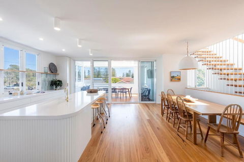 Sandhurst - Oceanstays - Hotel Accommodation 0