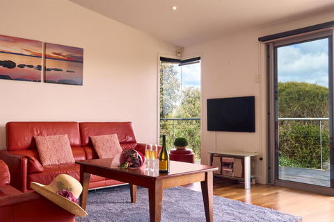 Sandpipers Beach - Hotel Accommodation 2