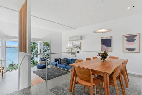 Sandy Bay Beachfront Oasis Direct Beach Access - Hotel Accommodation 2