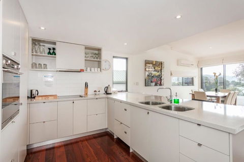 Sandy Beach One - Hotel Accommodation 3