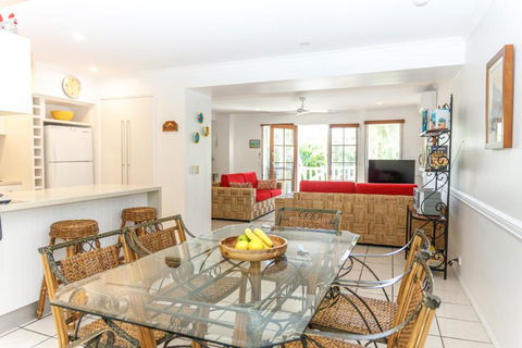 Sandy Beach Resort - Hotel Accommodation 3