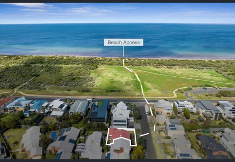 Sandy Bliss Walk To The Beach - Hotel Accommodation 1