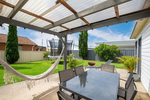 Sandy Paws - Pet Friendly - 4 Mins Walk To Beach - Hotel Accommodation 0