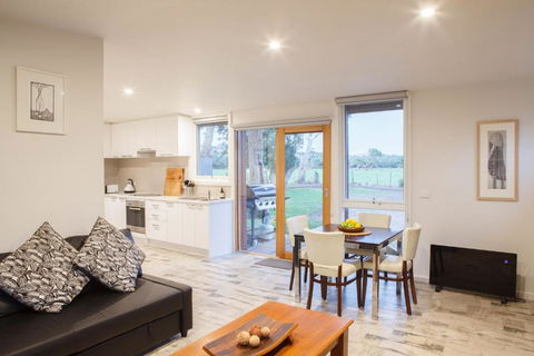 Sandy Point Hideaway - Hotel Accommodation 0