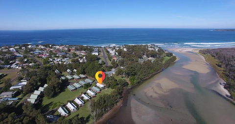 Sea Shell Chalet At Berrara Chalets - Hotel Accommodation 1