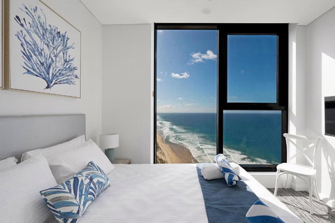Sea View Beachfront Apartment In Surfers - Hotel Accommodation 0