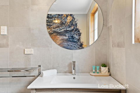 Sea Whisper - Hotel Accommodation 3